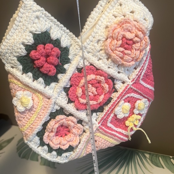 Handmade Woven Camellia Flower Tote Bag - Picture 8 of 10